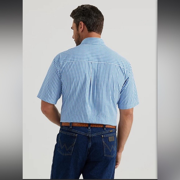 Perfect condition wrangler short sleeve button-down XXL - Picture 2 of 6